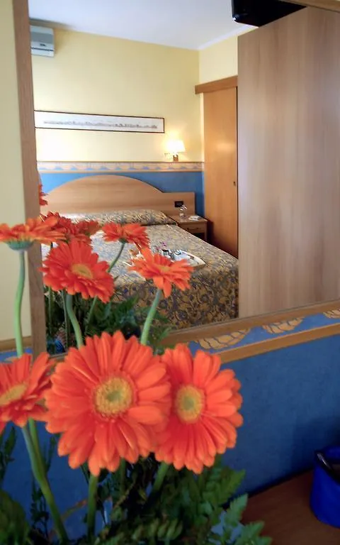 ** Hotel Antica Villa Graziella Venice - Atika & Atif Marghera Italia