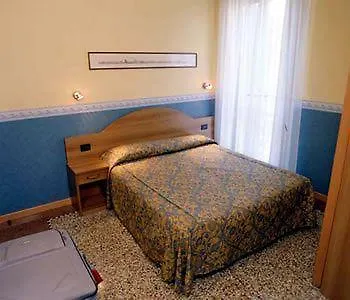 Hotel Antica Villa Graziella Venice - Atika & Atif Marghera