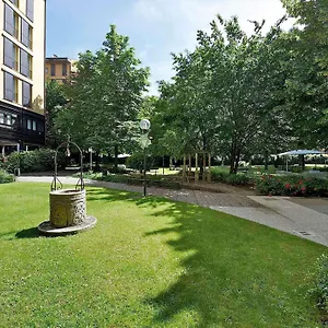 **** Otel Mercure Centro İtalya