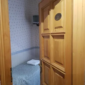 ** Otel Orbis İtalya