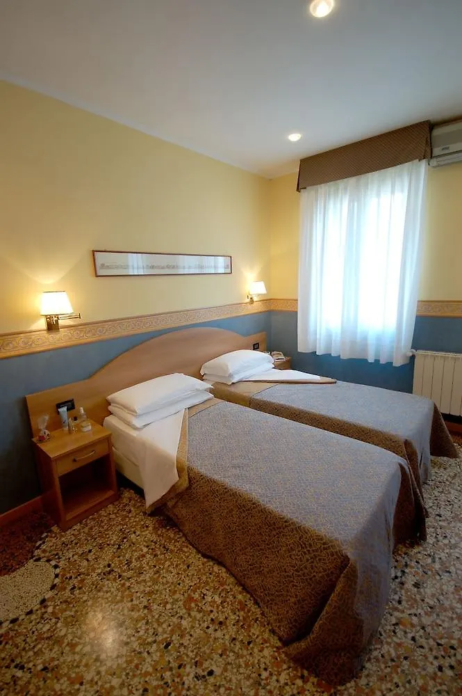 Hotel Antica Villa Graziella Venice - Atika & Atif Marghera