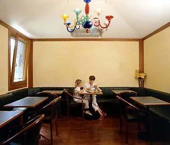 Antica Villa Graziella Venice - Atika & Atif Marghera Hotel