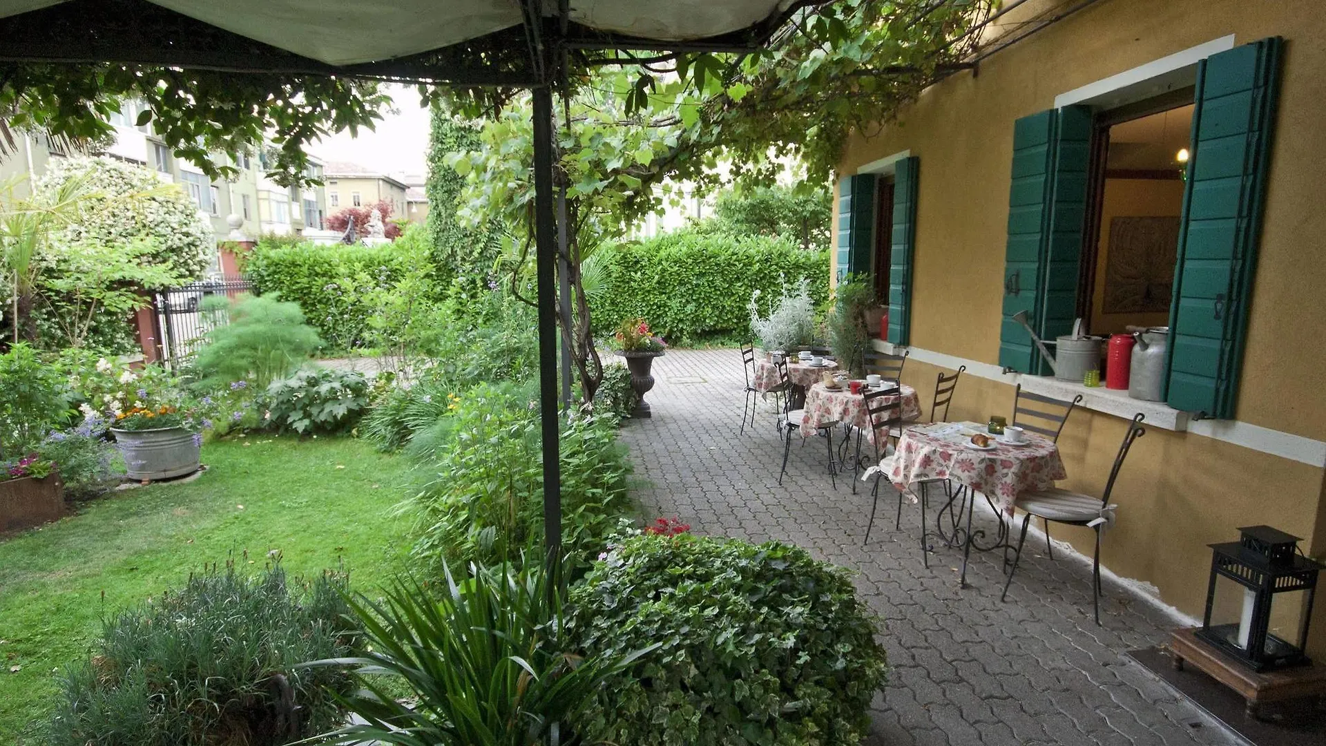 ** Hotel Antica Villa Graziella Venice - Atika & Atif Marghera Italy